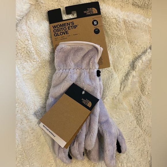 The North Face Accessories - The North Face Lavender Osito Gloves